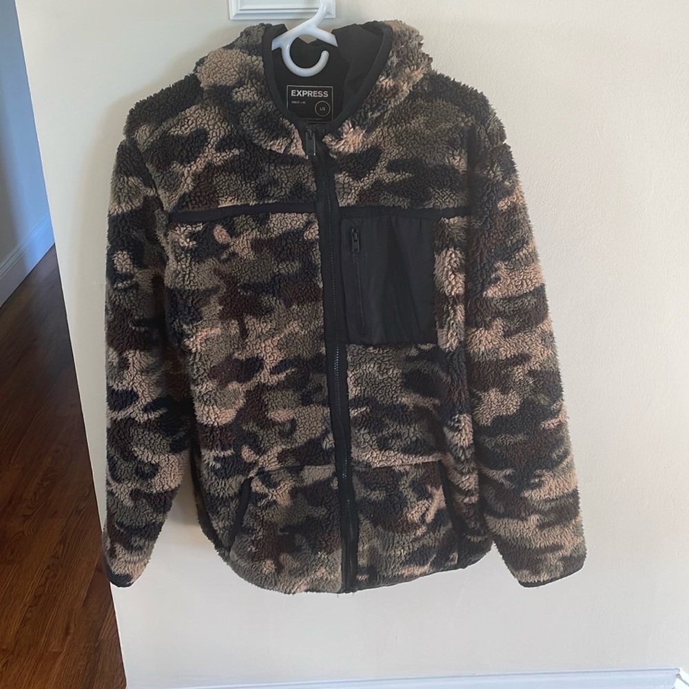 Express size large women’s Sherpa jacket with hood, multicolor pattern